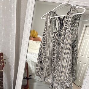 Patterned Sleeveless Top